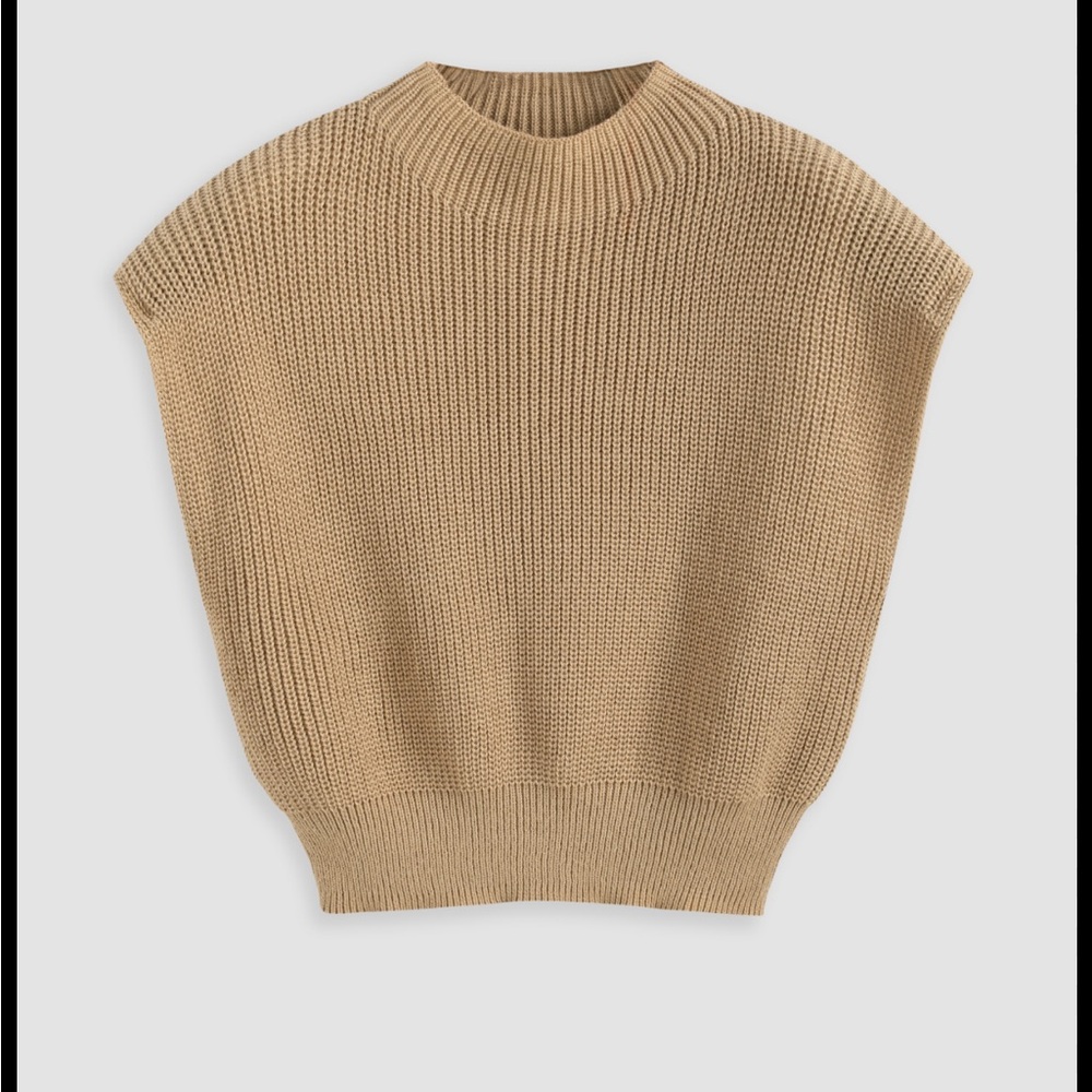 Cider sweater - tan loose knit high neck vest w/shoulder pads - Picture 2 of 10